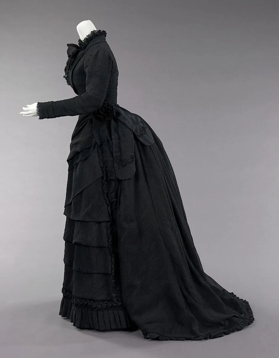 Mourning ensemble — Unknown