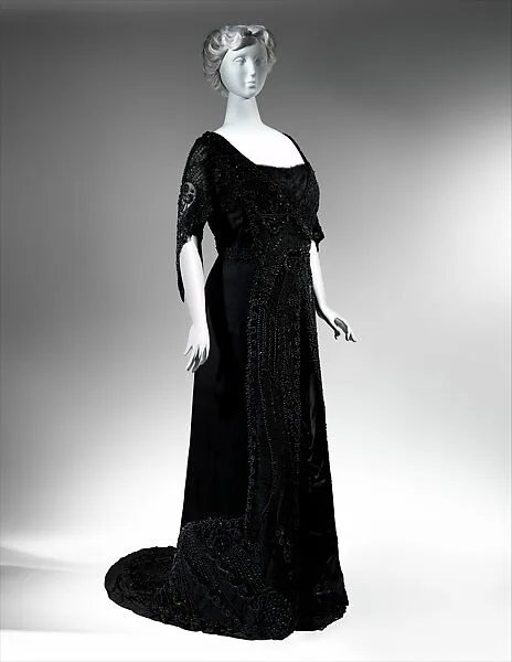Mourning dress — Charlotte Duclos