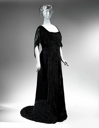 Mourning dress