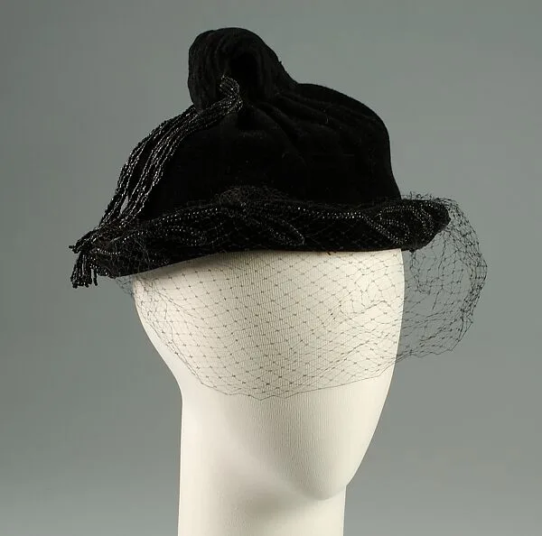 Hat — Unknown