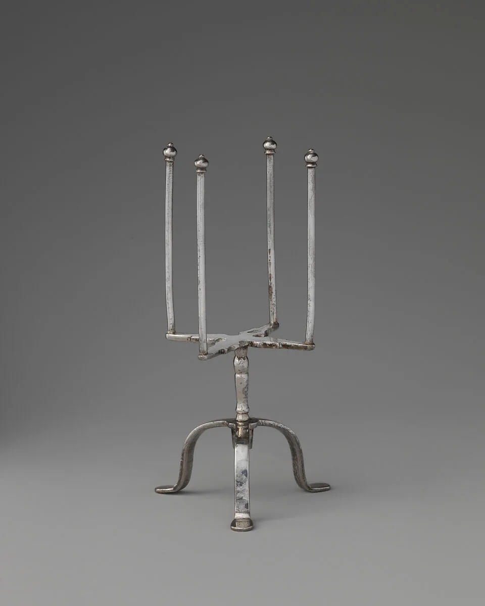 Miniature plate warmer — David Clayton