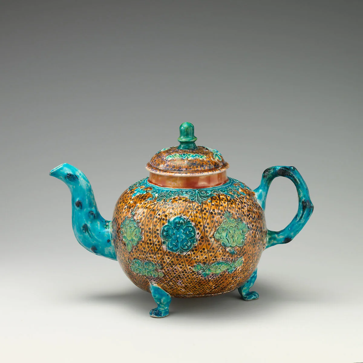 Footed teapot — Unknown