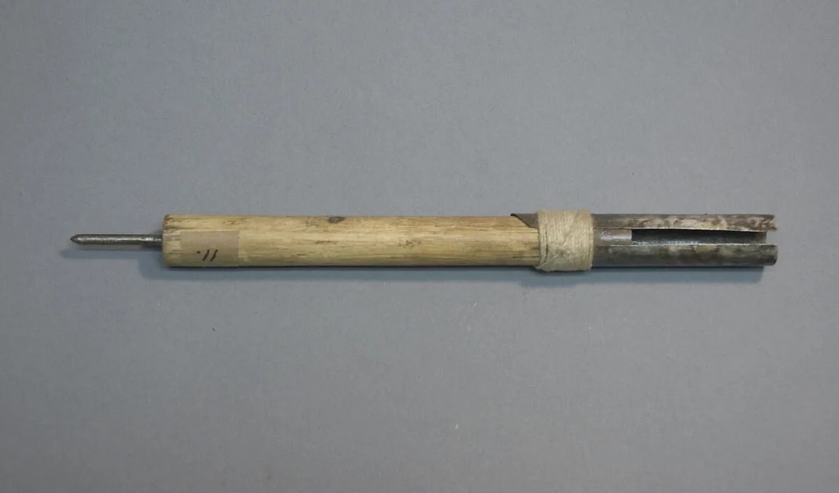 拉鑽|Tubular Bowdrill for Carving Jade — Unknown