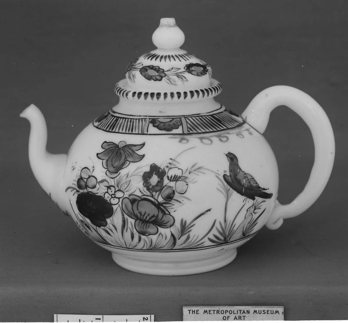 Teapot with cover — Unknown