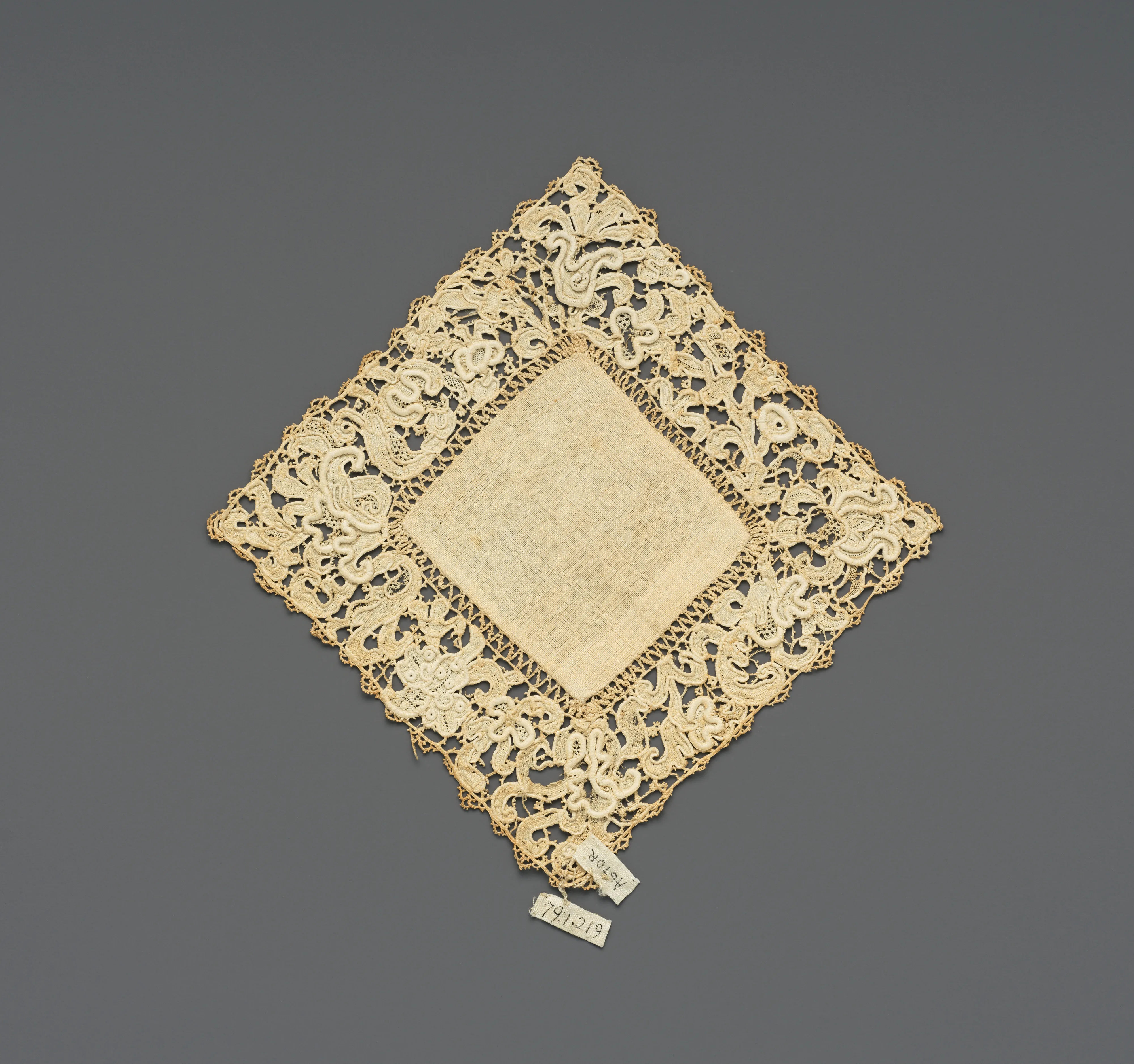 Pall (chalice cover) — Unknown