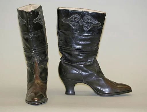Riding boots