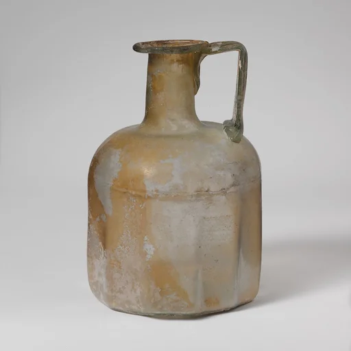 Glass polygonal bottle
