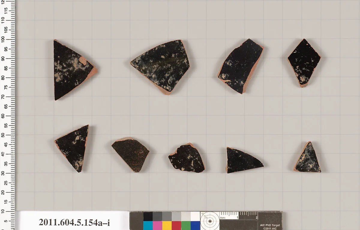 Terracotta fragments of kylikes (drinking cups) — Unknown