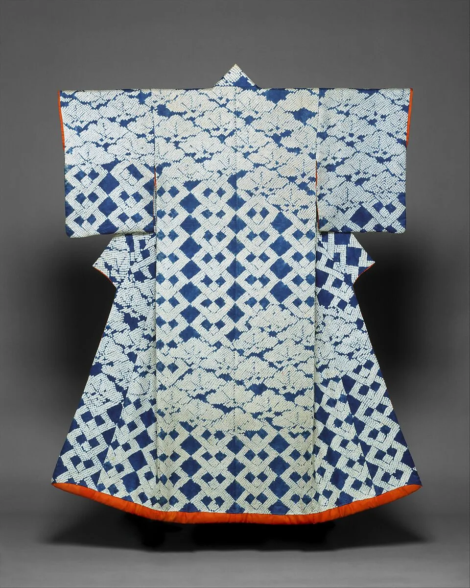 藍綸子地松鎖模様小袖|Robe (Kosode) with Pines and Interlocking Squares — Unknown