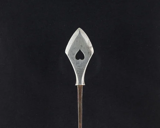 Arrowhead (<i>Yanone</i>)