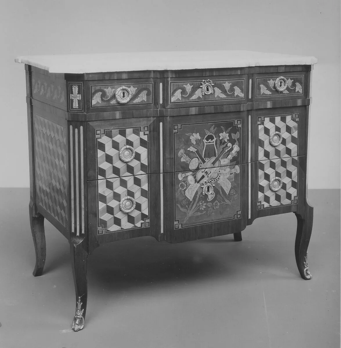 Commode — Unknown