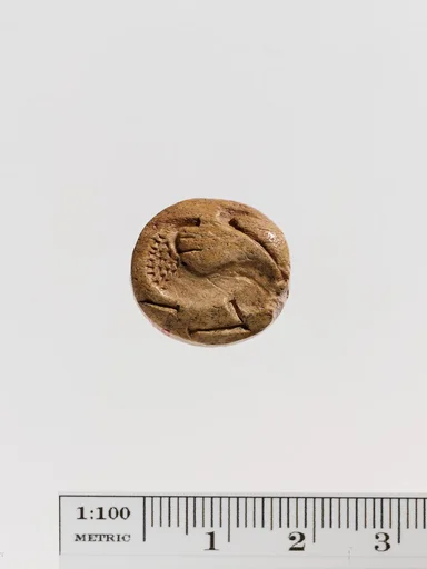 Steatite lentoid seal
