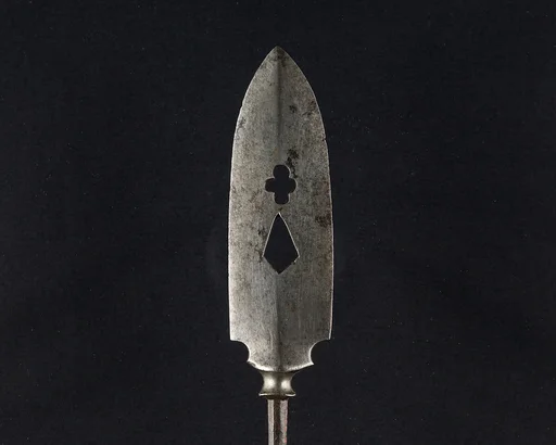 Arrowhead (<i>Yanone</i>)