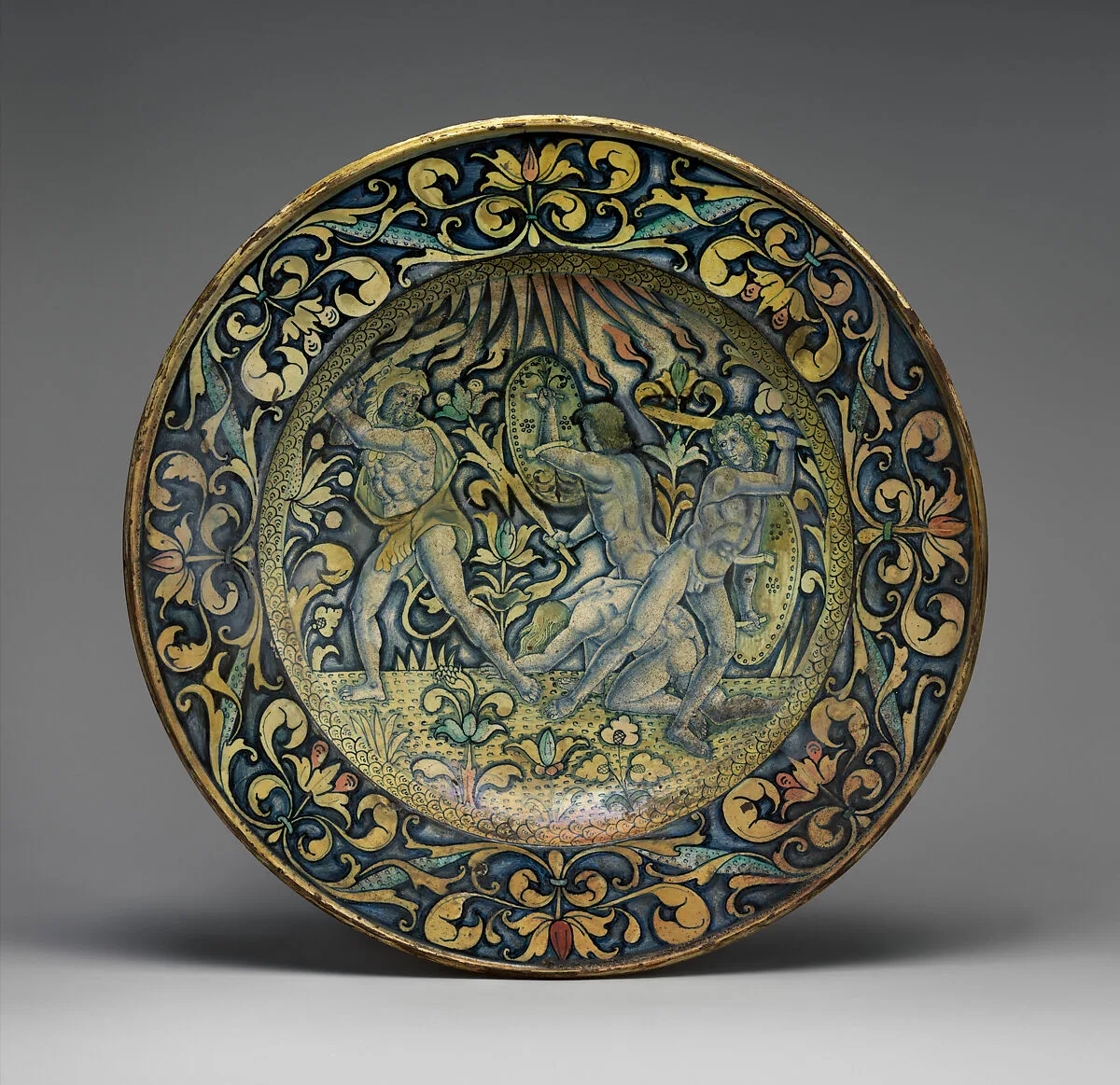 Dish (piatto); The story of Hercules: the gods called upon Hercules to help them defend Olympus against the attack of the Giants, sons of Uranus and Gaea (Heaven and Earth) — Unknown