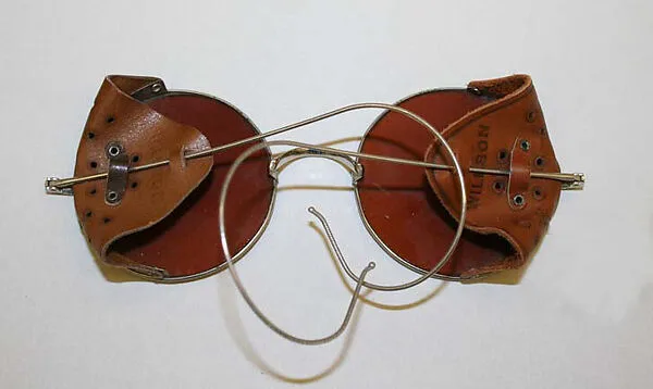 Spectacles — Unknown