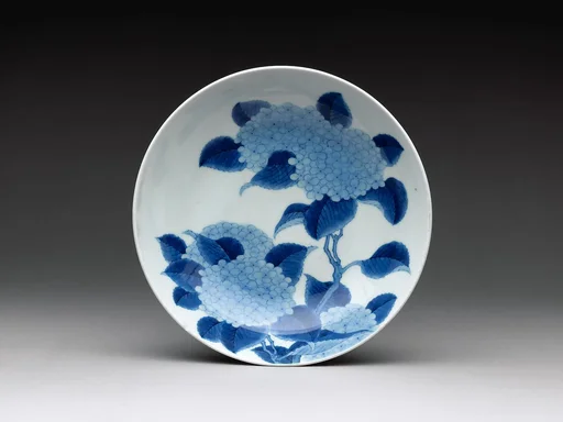 染付紫陽花文皿|Dish with Hydrangeas