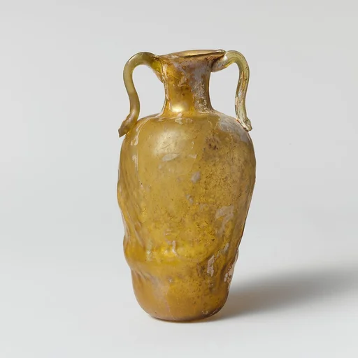 Glass amphoriskos