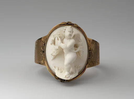 Bracelet (part of parure)