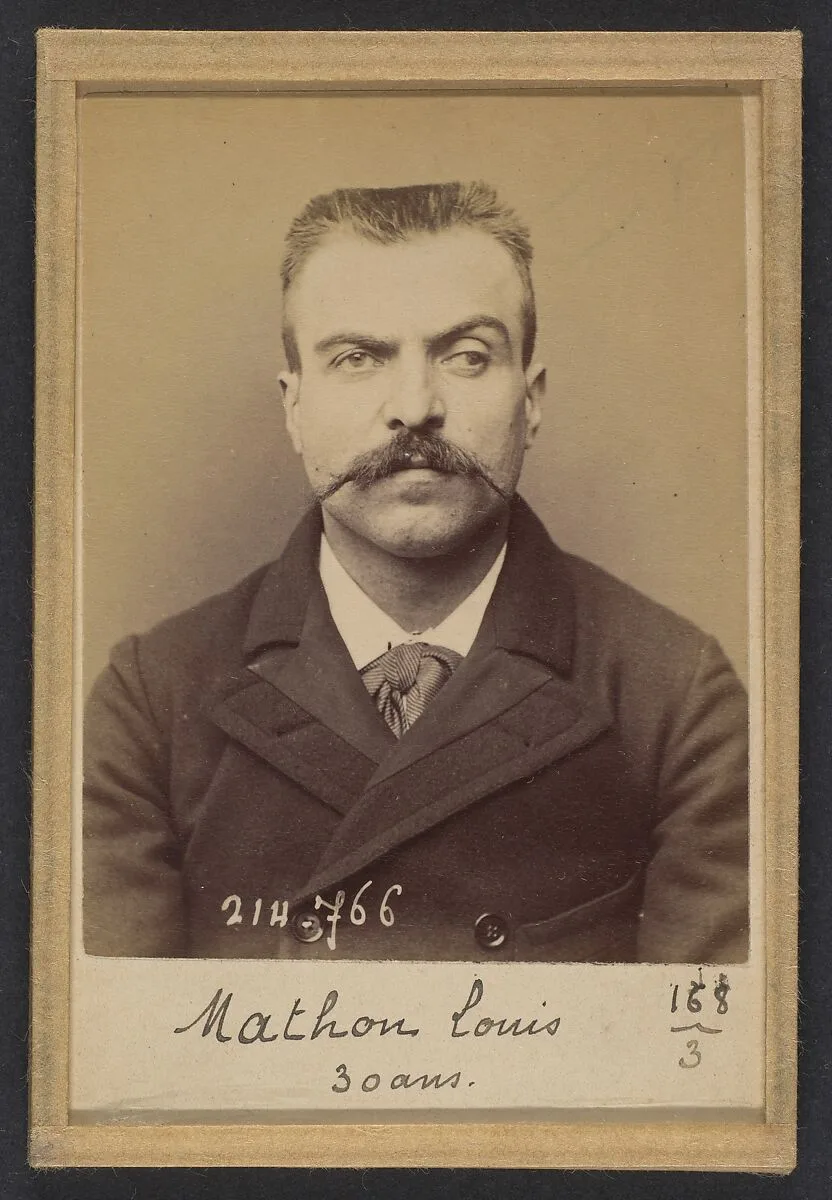 Mathon. Louis Marius. 30 ans, né à St Andiolle (Ardèche). Ferblantier. Anarchiste. 26/2/94. — Alphonse Bertillon