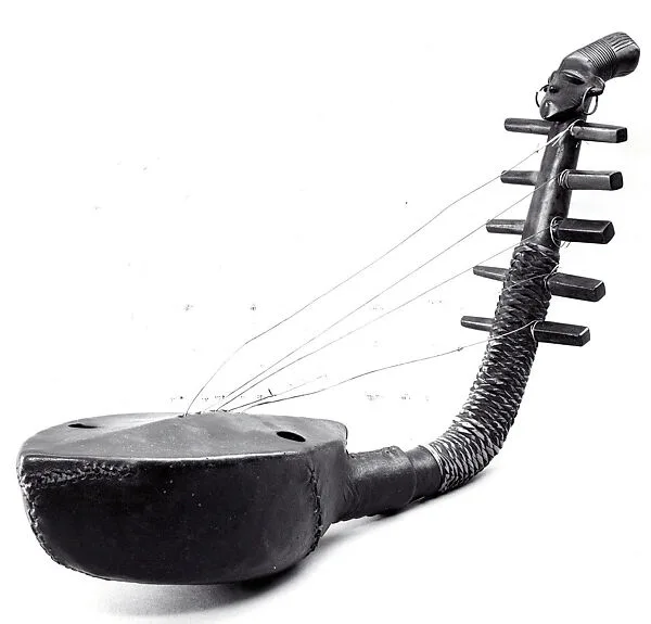 Figurative Harp (Domu) — Unknown