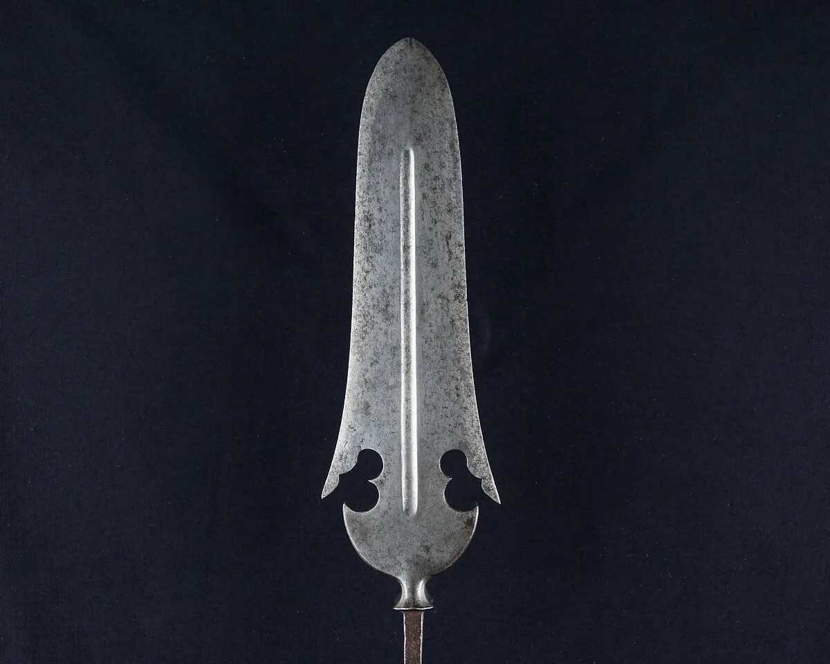 Arrowhead (<i>Yanone</i>) — Unknown
