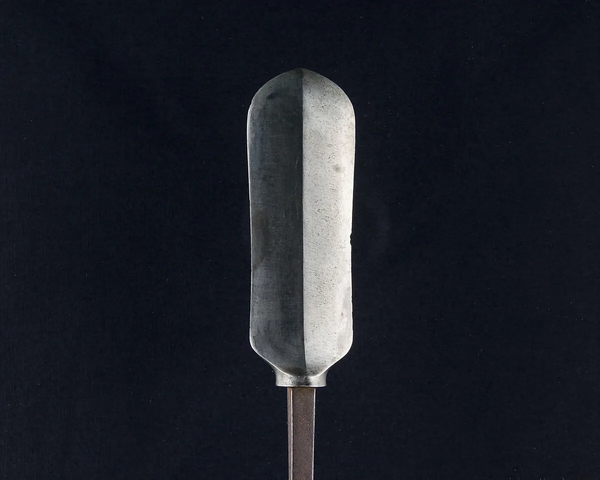 Arrowhead (<i>Yanone</i>) — Unknown