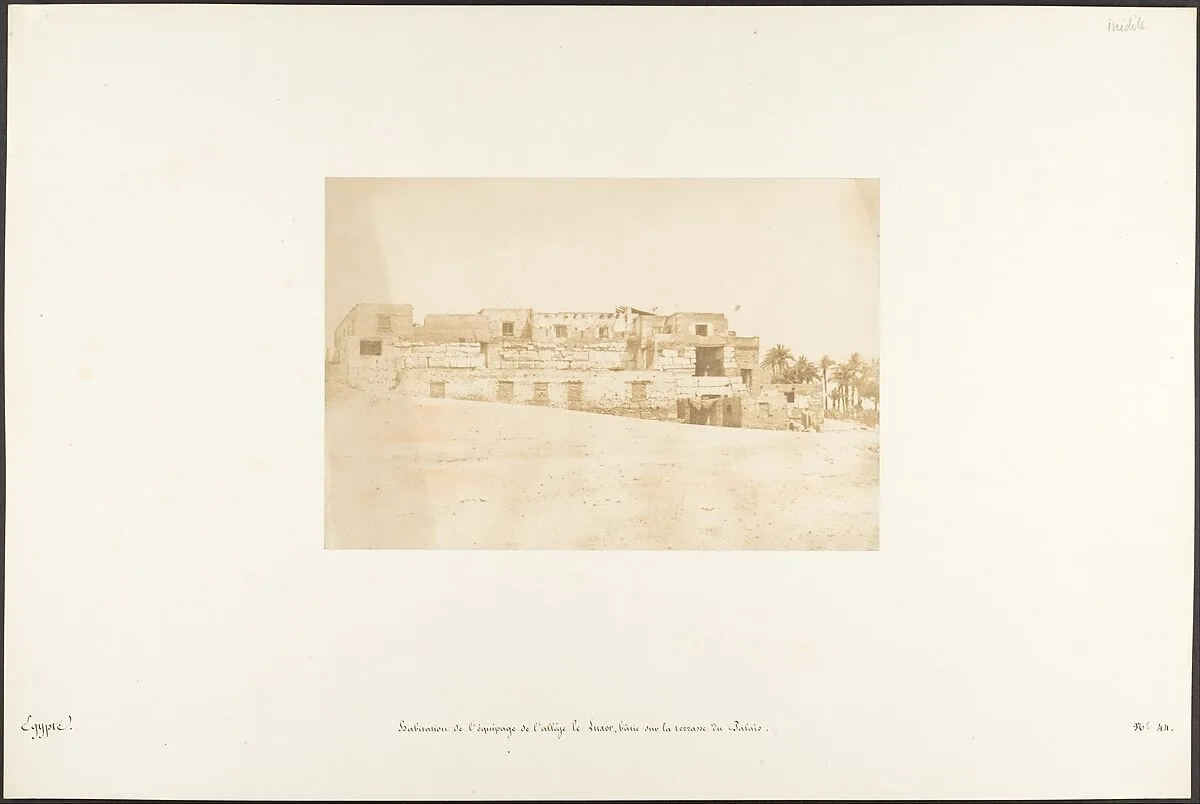Habitation de l'équipage de l'allège de Luxor, bâtie sur la terrasse du Palais — Maxime Du Camp