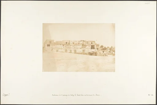 Habitation de l'équipage de l'allège de Luxor, bâtie sur la terrasse du Palais