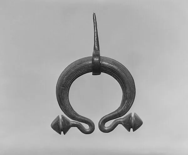 Brooch — Unknown