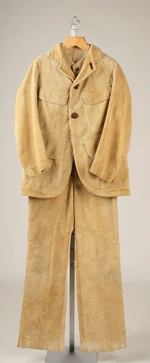Hunting suit