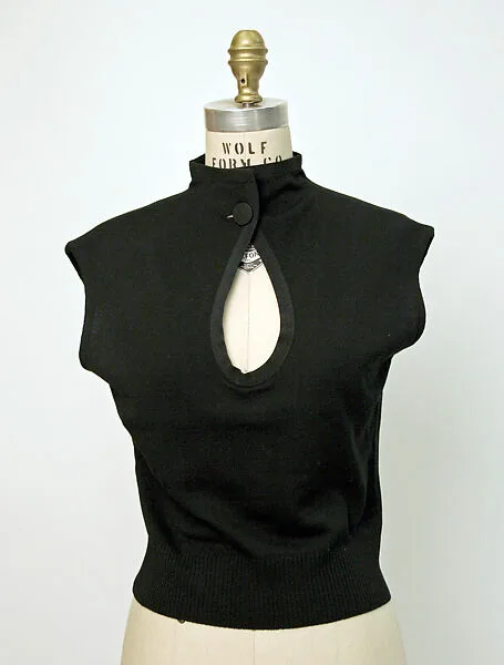 Sweater — Unknown