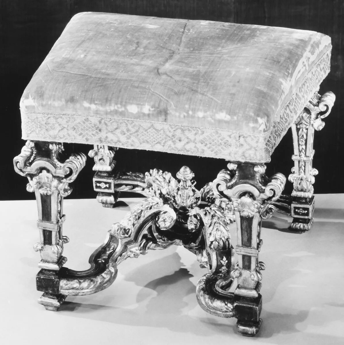 Stool for harpsicord (part of a set) — Unknown