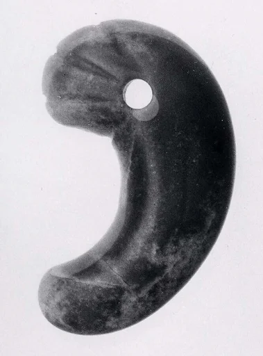곱은옥 삼국|曲玉  三國|Comma-shaped ornament