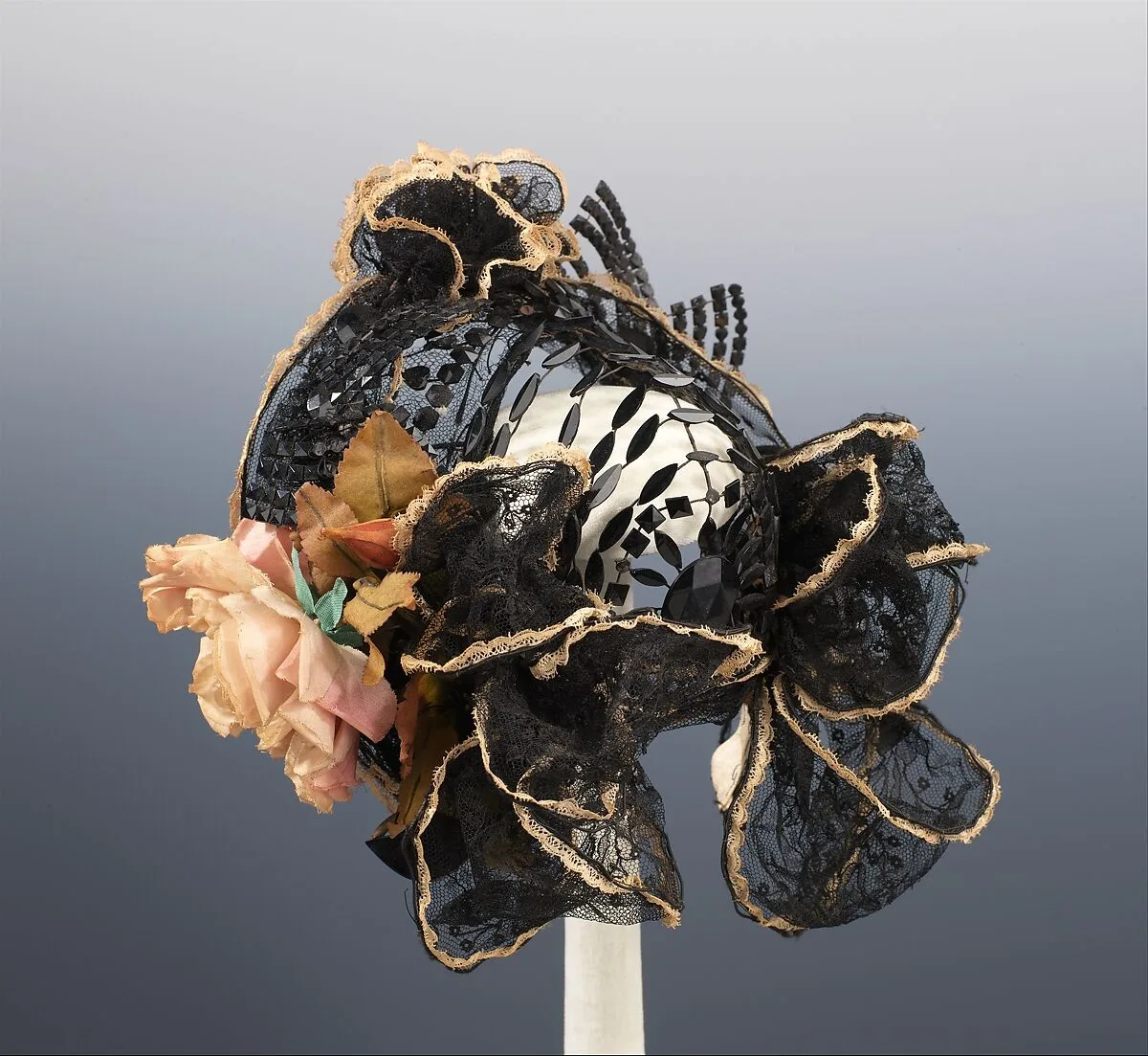 Evening bonnet — Mme. Carlier