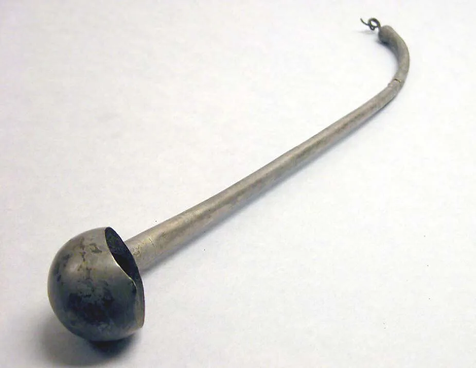 唐 銀(?)斗|Ladle — Unknown