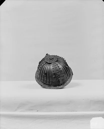 Helmet (Hachi)