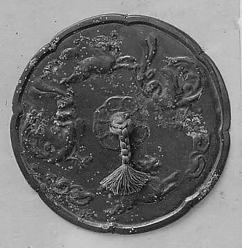 唐 雙鵉狮紋銅鏡|Mirror with paired birds and lions — Unknown