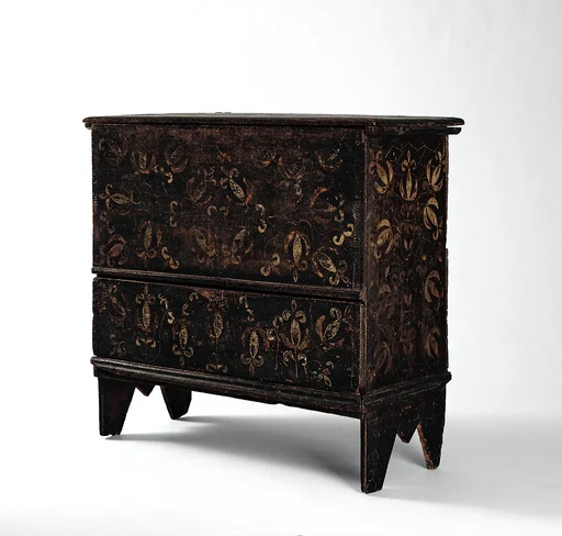 Chest-with-drawer