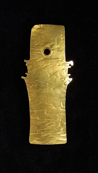 Pendant — Mary McFadden