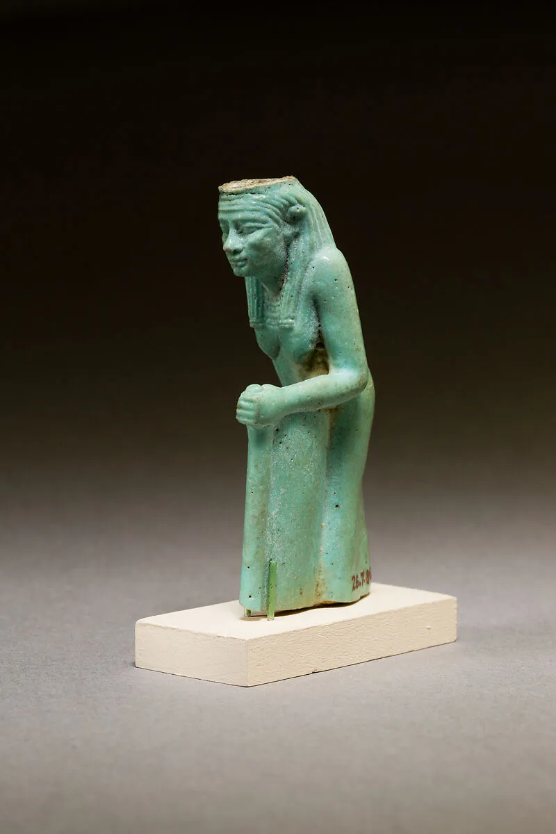 Statuette of a worn or aged woman, probably a goddess — Unknown
