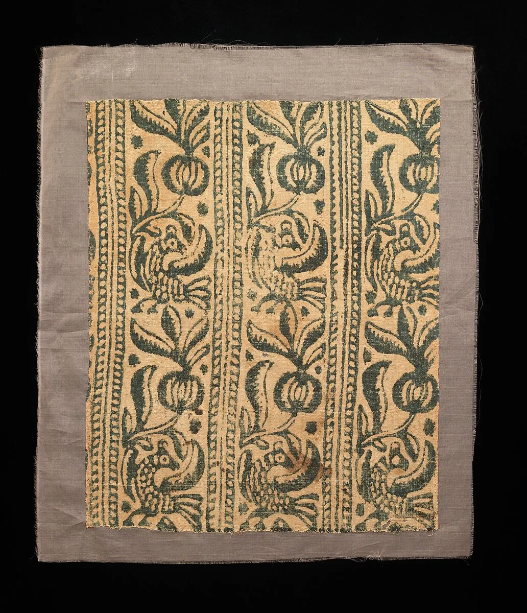 Textile fragment — Unknown