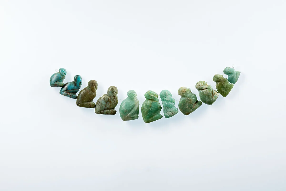 Female sphinx amulet — Unknown