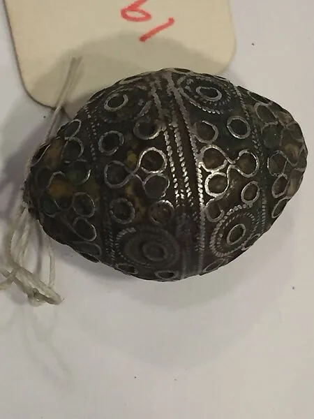 Bead — Unknown