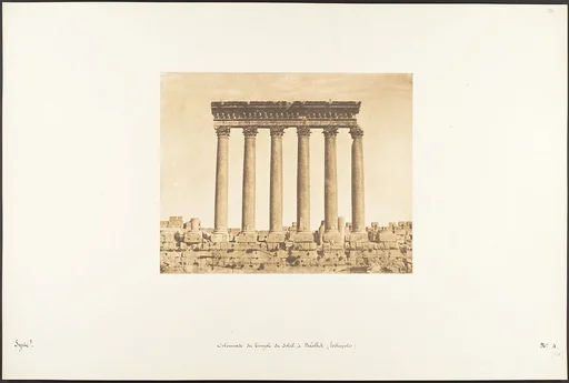 Colonnade du Temple du Soleil, à Baâlbek (Héliopolis)