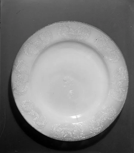 Plate
