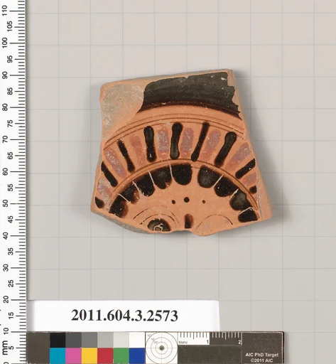 Terracotta fragment of a Little Master cup (drinking cup)