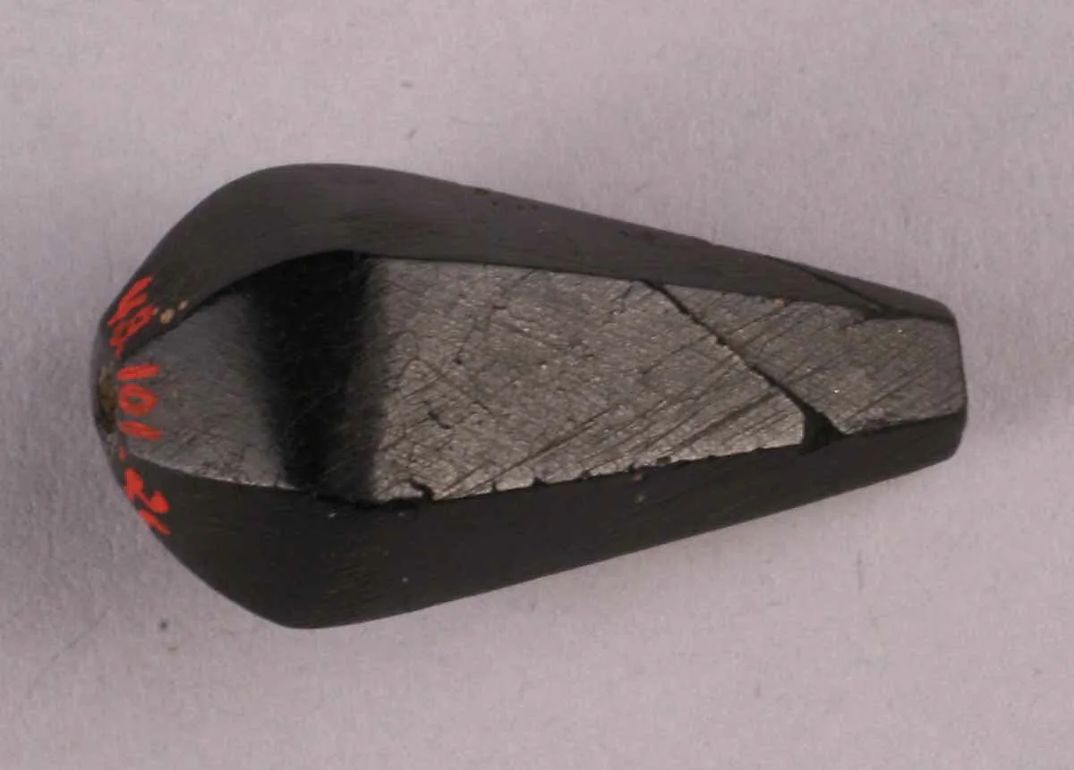 Bead — Unknown