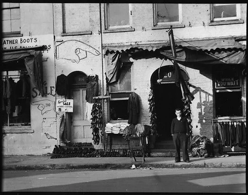 [Shoe and Clothing Shopfront Façade, Savannah, Georgia]