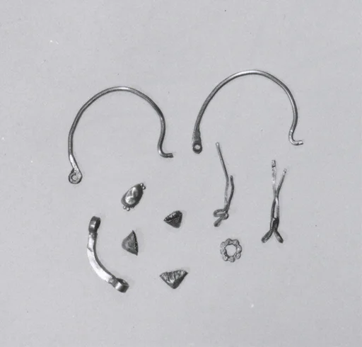 Jewelry fragments