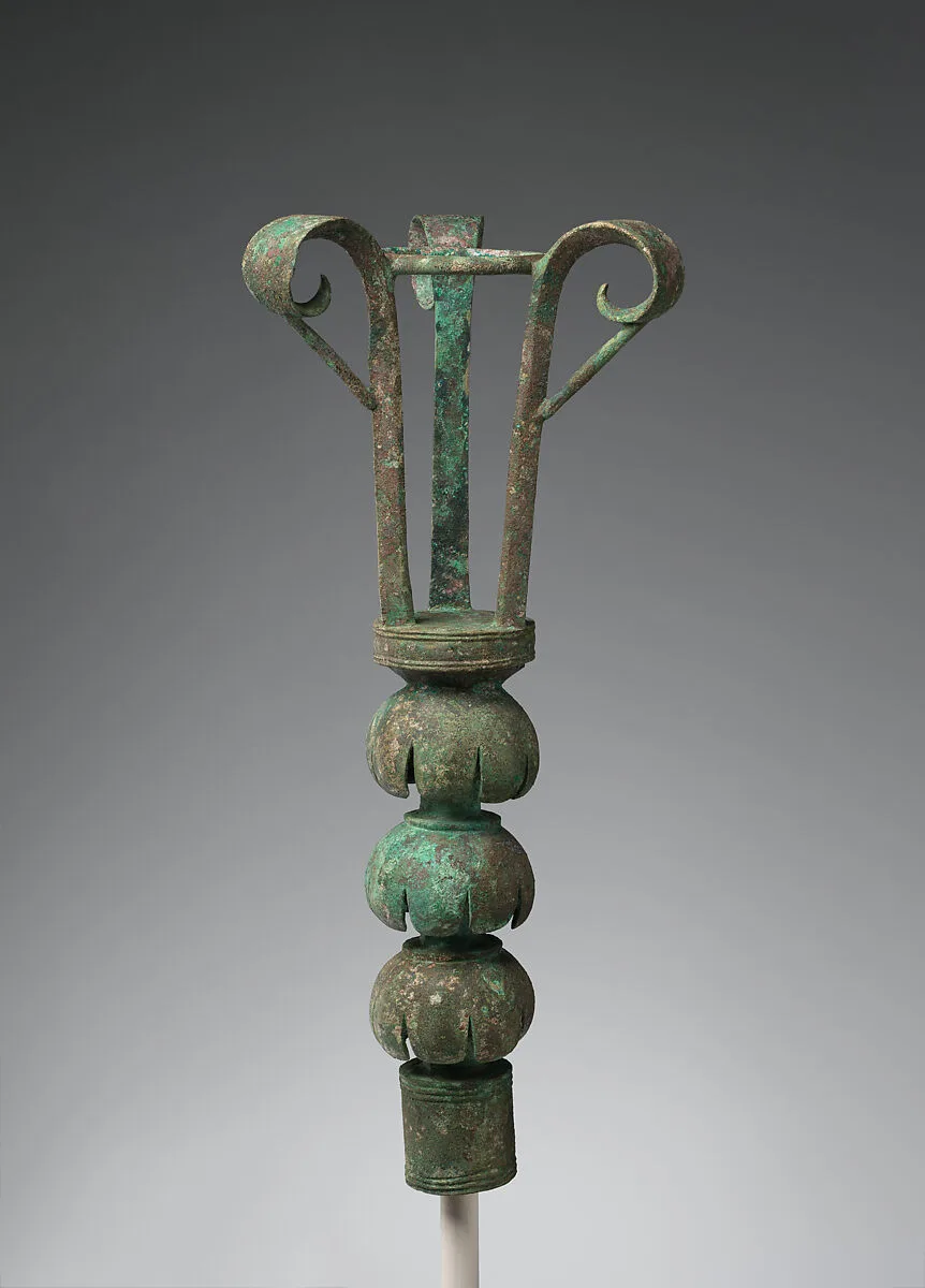 Bronze lamp holder — Unknown